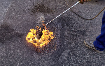 East Dunbartonshire flat roofing repairs